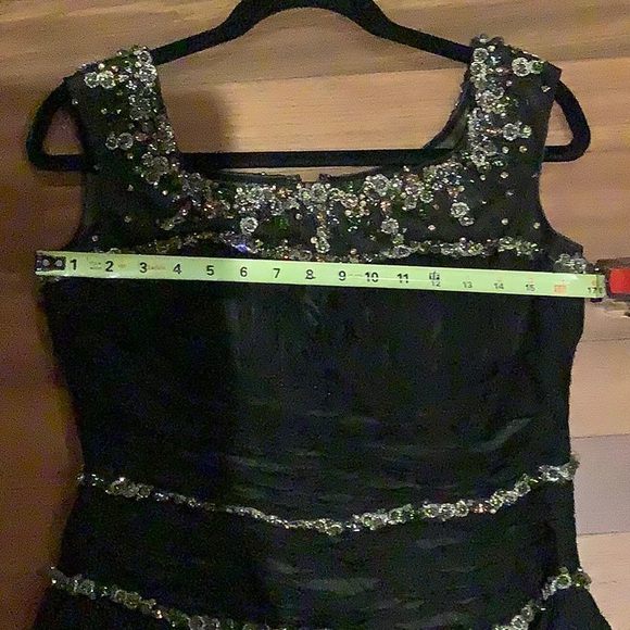 Ysamakino Dress - Picture 7 of 8